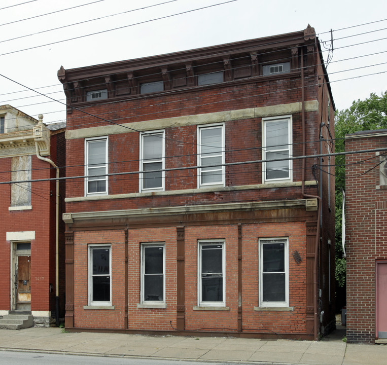 1626 Queen City Ave in Cincinnati, OH - Building Photo