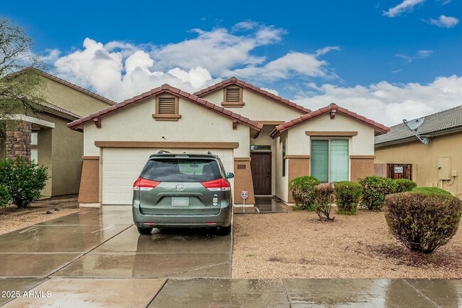 6918 S 37th Dr in Phoenix, AZ - Foto de edificio - Building Photo