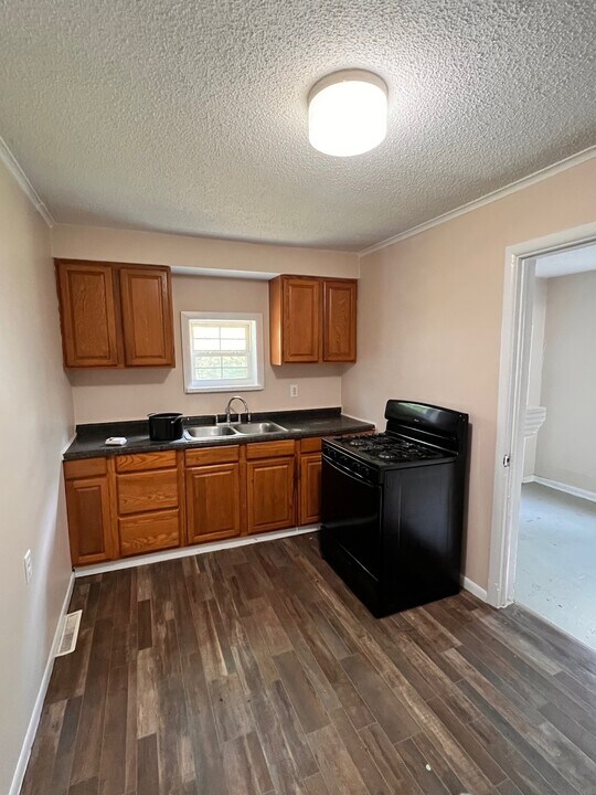 304 W Sexton Rd in Columbia, MO - Building Photo