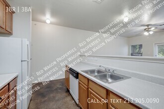 10619 Mathom Lndg in Universal City, TX - Foto de edificio - Building Photo