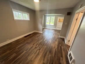 809 W Linden St in Fergus Falls, MN - Building Photo - Building Photo