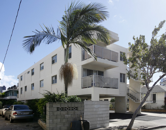 711 Alder St in Honolulu, HI - Building Photo - Building Photo