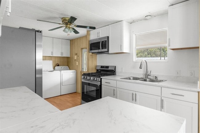 7305 Score St in Brooksville, FL - Building Photo - Building Photo