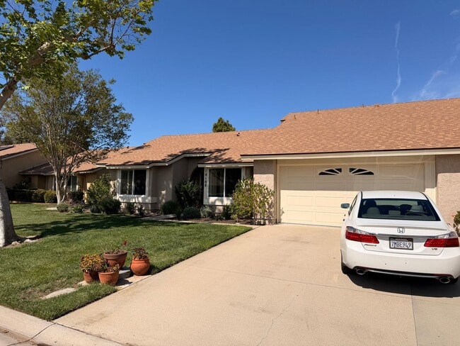 18108 Village 18 in Camarillo, CA - Building Photo - Building Photo