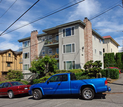 4501 N Greenwood Ave in Seattle, WA - Building Photo - Building Photo