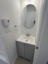 411 School St, Unit 1 - Downstairs in North Wales, PA - Building Photo - Building Photo