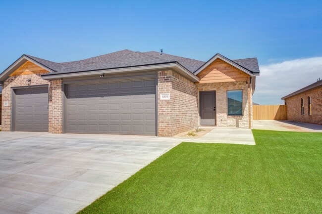 property at 5887 Urbana Pl