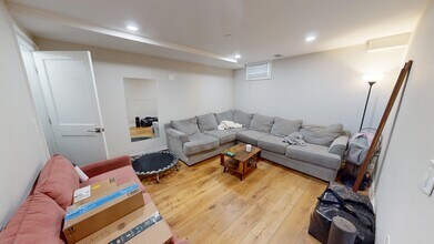 14 Mount Hood Rd in Boston, MA - Building Photo - Building Photo