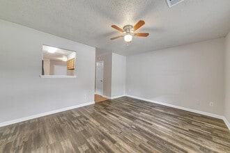 703 N Jackson St in Cabot, AR - Foto de edificio - Building Photo