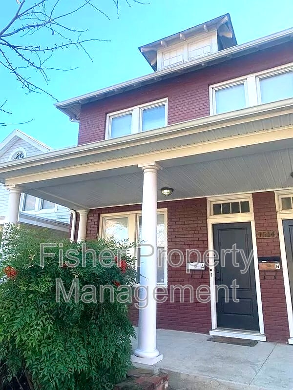 property at 1514 Bainbridge St