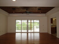 624 Portia St N in Nokomis, FL - Foto de edificio - Building Photo