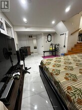 147 Bruce Beer Dr in Brampton, ON - Building Photo - Building Photo