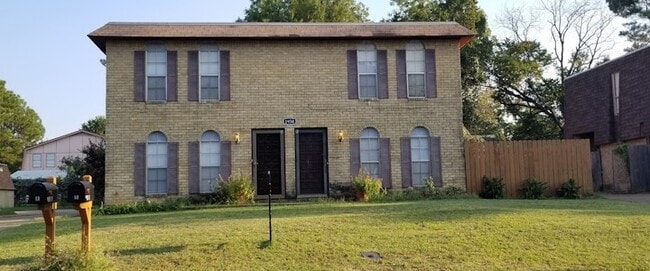 property at 1930 W Sanford St