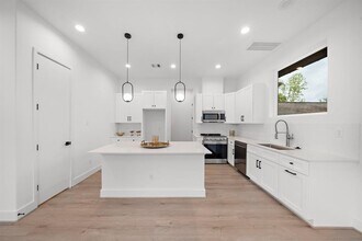 203 Danna Ln-Unit -A in Houston, TX - Building Photo - Building Photo