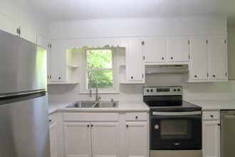 309 Martin Ct in Stanford, KY - Building Photo - Building Photo