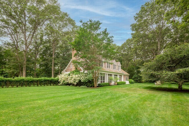 147 Wainscott Harbor Rd in Sagaponack, NY - Building Photo - Building Photo
