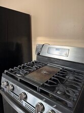 510 W Holly Ave in El Segundo, CA - Building Photo - Building Photo