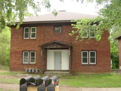 214 Howland St in Battle Creek, MI - Building Photo