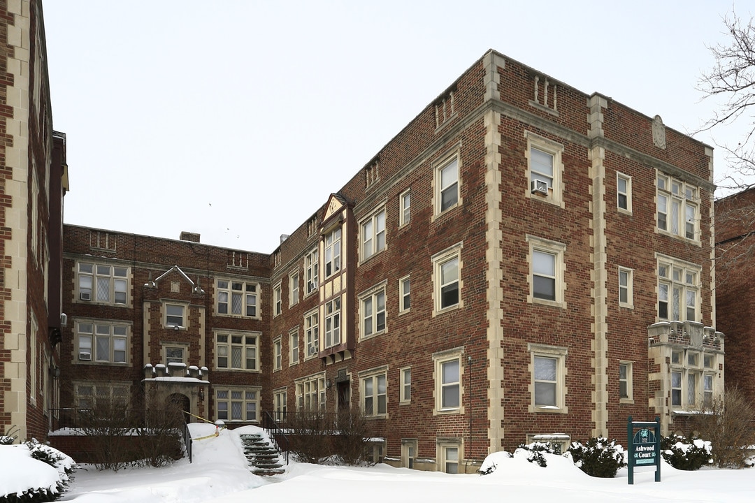 Ashwood Courts in Cleveland, OH - Foto de edificio