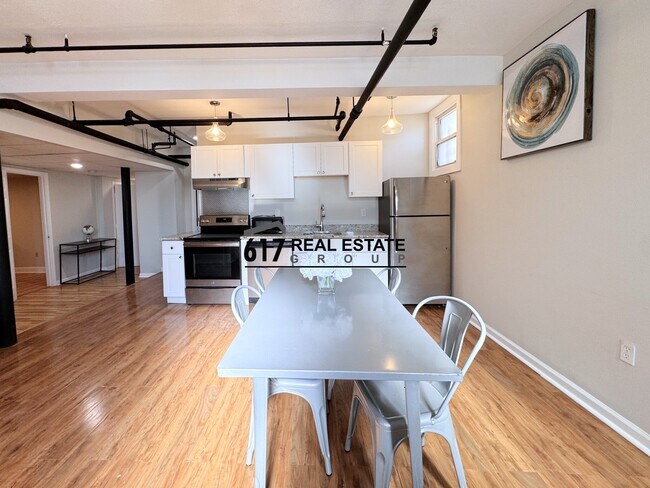 140 Commonwealth Ave in Boston, MA - Building Photo - Building Photo