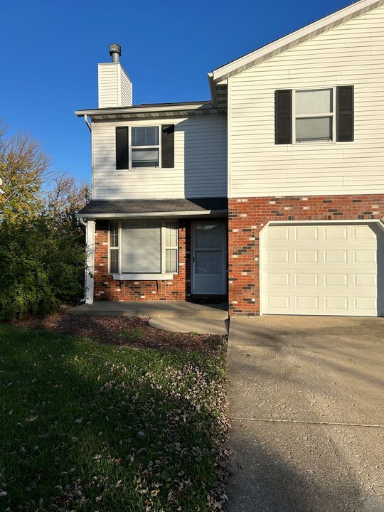 1640 Progress Ln in Belleville, IL - Building Photo