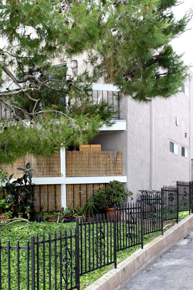 33971 Silver Lantern St in Dana Point, CA - Foto de edificio - Building Photo