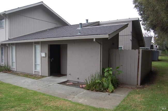 77 El Toro Ct in Fairfield, CA - Building Photo - Building Photo