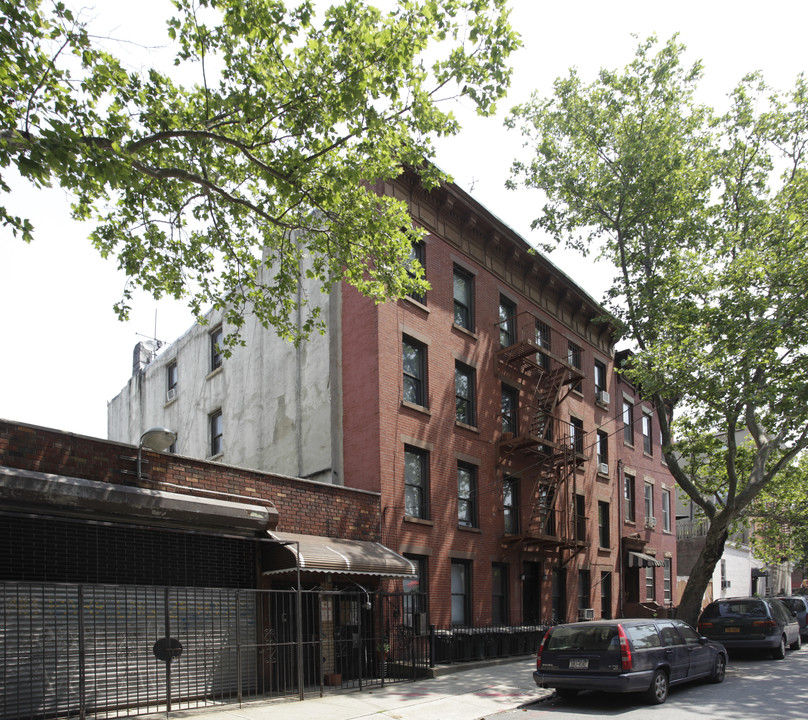 109 Luquer St in Brooklyn, NY - Foto de edificio