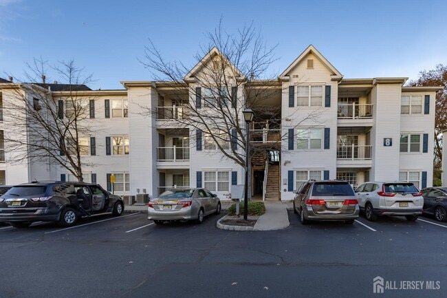 property at 828 Waterford Dr