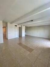 8950 NE 8th Ave in Miami, FL - Building Photo - Building Photo