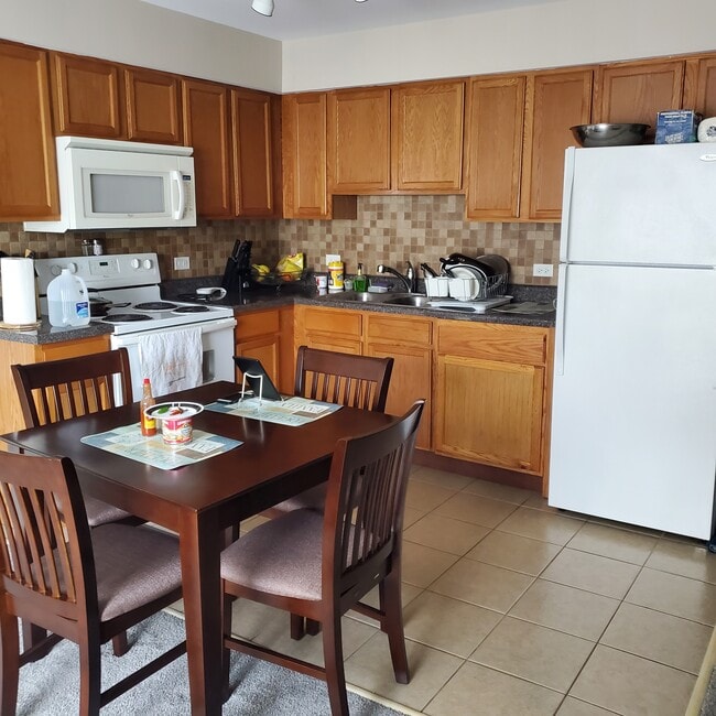 property at 3423 Ridgeland Ave