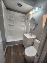 6061 N Hydraulic Ave in Park City, KS - Building Photo - Building Photo