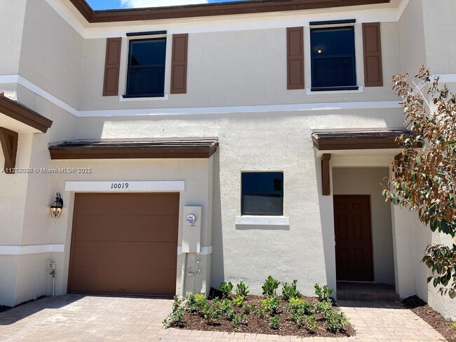 10019 SW 231st Ln in Cutler Bay, FL - Building Photo - Building Photo