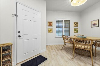 401 Bayfront Pl in Naples, FL - Building Photo - Building Photo