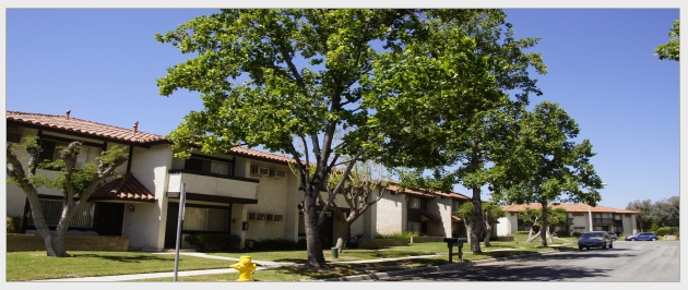 Walnut Square Apartments in Simi Valley, CA - Foto de edificio - Building Photo