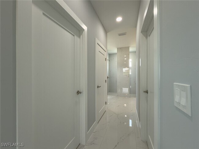 property at 417 Paddock St
