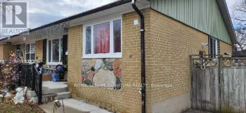 8 Thorncroft Crescent in Ajax, ON - Building Photo