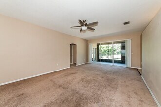 3027 58th Terrace E in Bradenton, FL - Building Photo - Building Photo