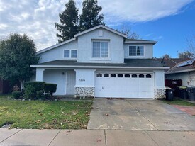 2234 Prestwick St in Stockton, CA - Building Photo