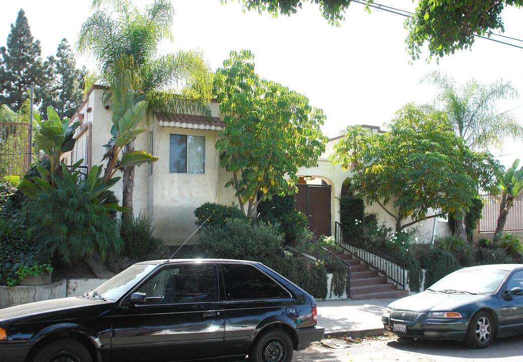 1508 Maltman Ave in Los Angeles, CA - Building Photo