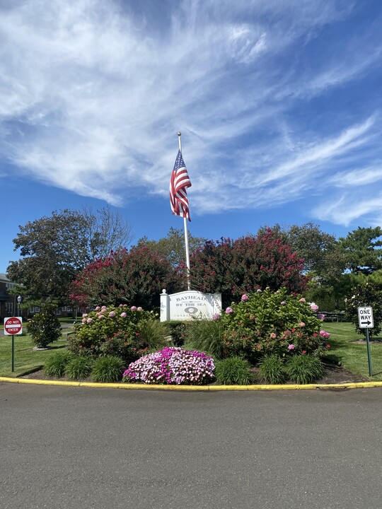 310 Maryland Ave, Unit 27B in Point Pleasant Beach, NJ - Foto de edificio