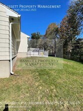40 Macarthur Dr in Hamden, CT - Building Photo - Building Photo