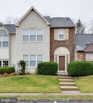 203 Waverly Ct in Trenton, NJ - Building Photo