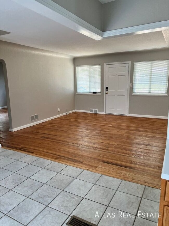 2241 N Moline St in Aurora, CO - Building Photo - Building Photo