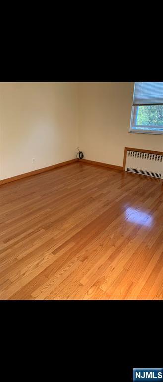 225 Desoto Pl in Cliffside Park, NJ - Building Photo - Building Photo