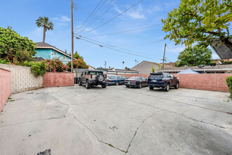 1600 Stanley Ave in Long Beach, CA - Building Photo - Building Photo