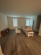 215 Colvard Farms Rd in Durham, NC - Foto de edificio - Building Photo