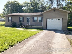 103 Mapletree Ln in Lenoir City, TN - Building Photo - Building Photo