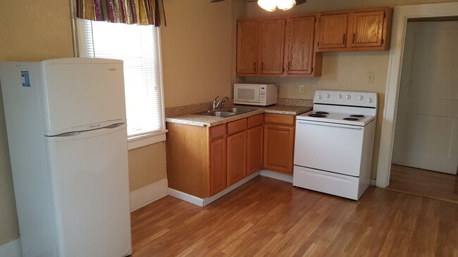 528 Euclid Ave, Unit #2