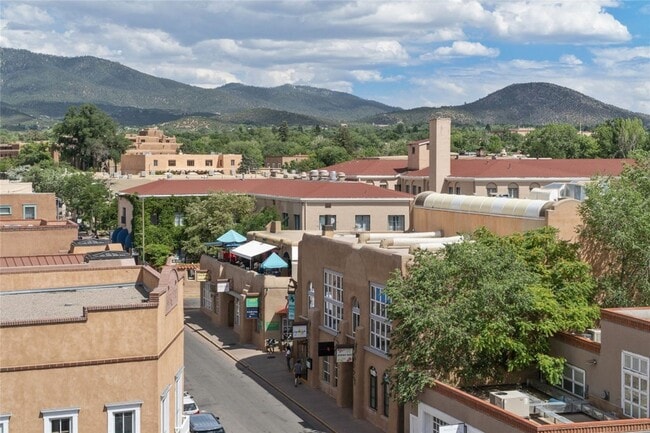 211 W Water St in Santa Fe, NM - Building Photo - Building Photo